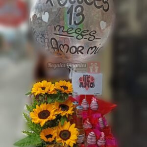 Arreglo floral con girasoles ( Paraiso), dia de la mujer, entregas en quito